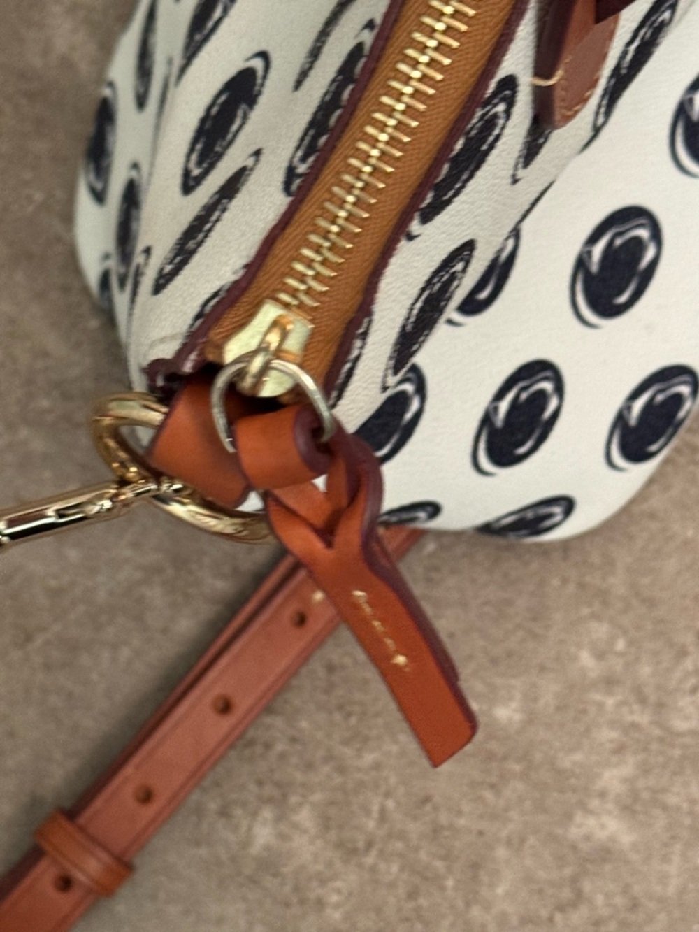 Dooney & Bourke Penn State Nittany Lion White with Navy Logo Print Crossbody Bag - Picture 9 of 10